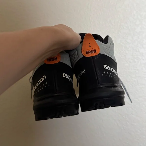 Salomon Outpulse Mid GTX Hiking Boots Men's 7.5 Womens 8.5 Grey - Picture 6 of 12